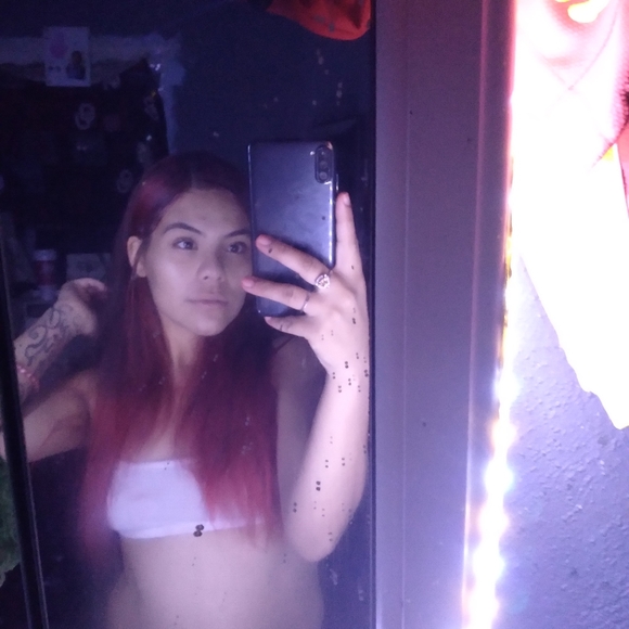 Meet your Posher, Ana - Picture 3 of 4